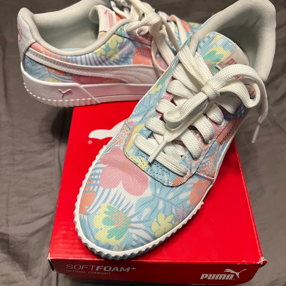 Puma carina CV Tropical punch AOP